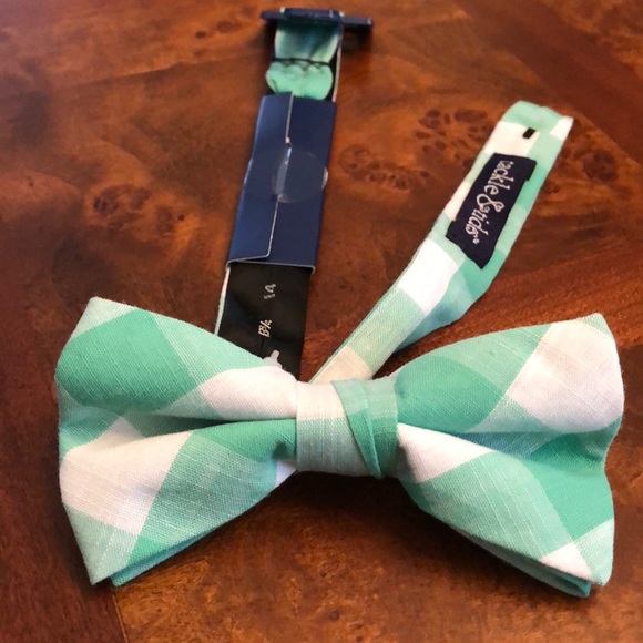 Tackles & Tides Other - Men’s Brand New Bow tie. Adjusting Neck.